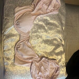Women's Pink bikini tops